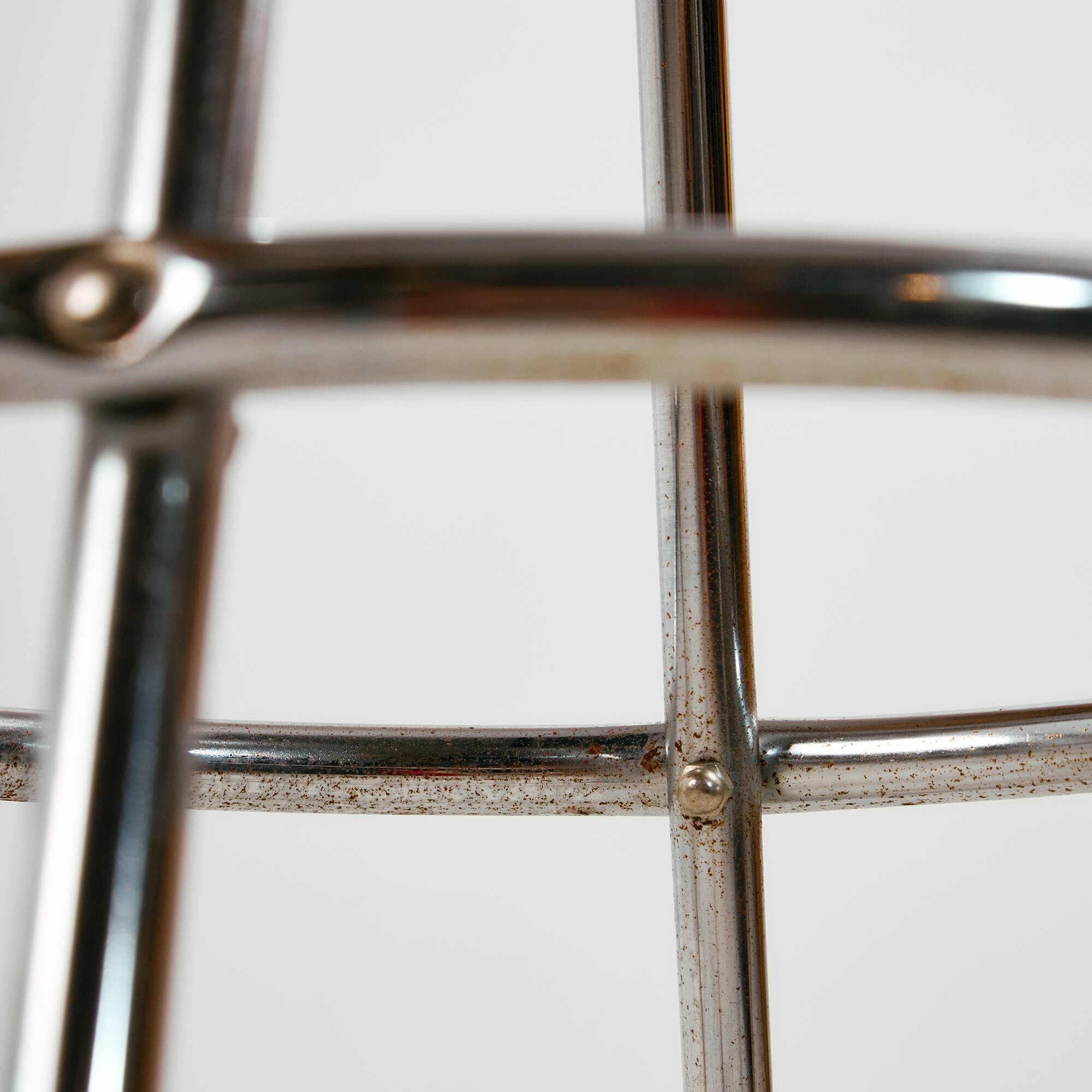 Tubular bar stool