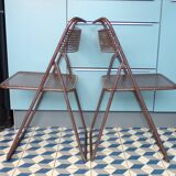 Paire de chaises pliantes en tôle perforée