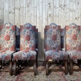 Suite de 8 chaises de style Haute époque - Renaissance