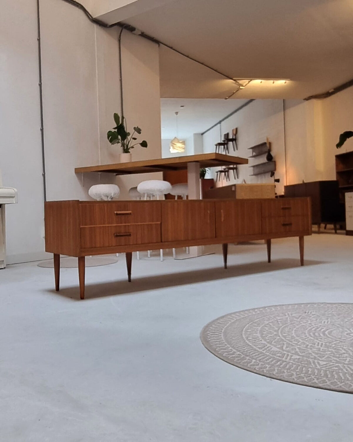 Planche basse des années 70