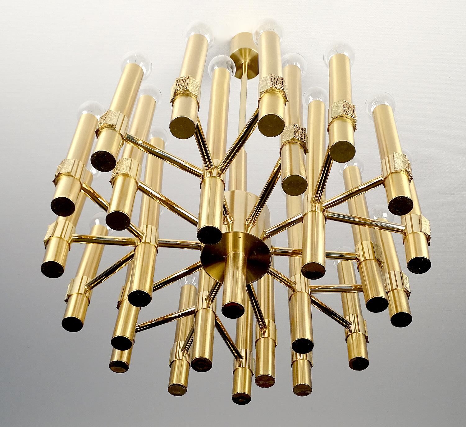 Large and superb Vintage Sputnik Chandelier from Sciolari, Italy, 60s