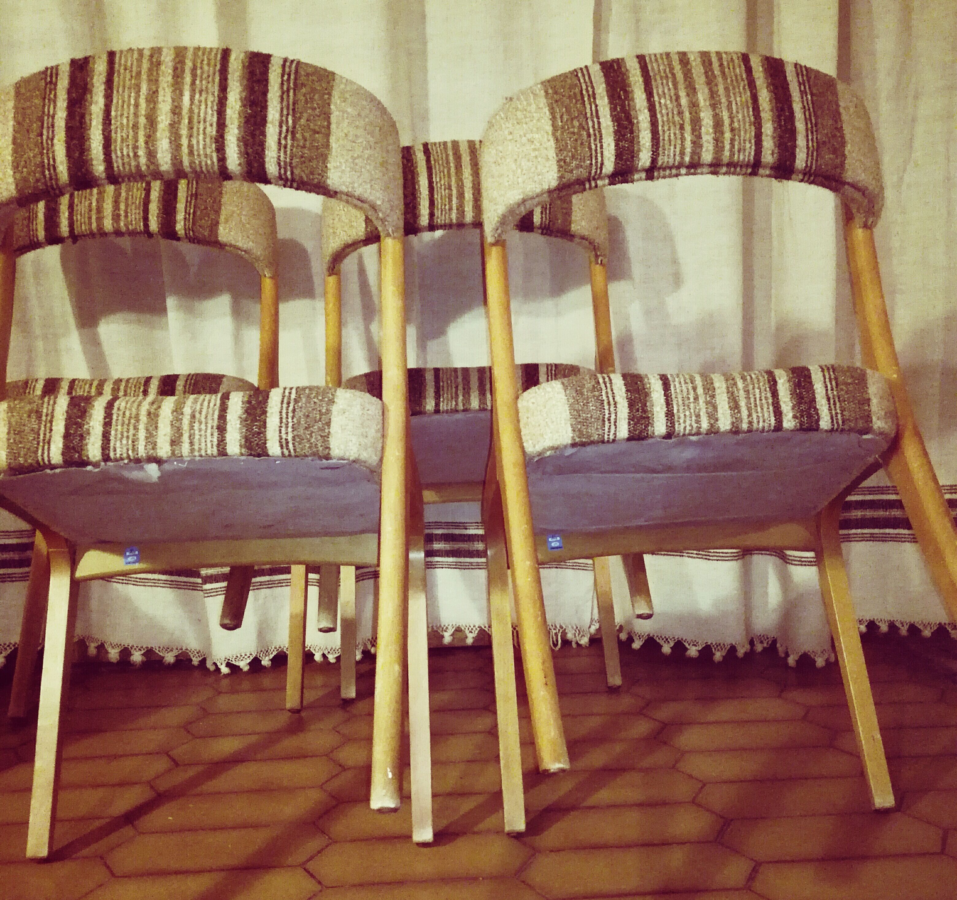 Quatre chaises Baumann 1970