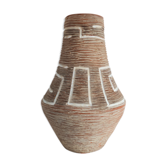 Vase en céramique allemande aux motifs géométriques avec émaux blancs