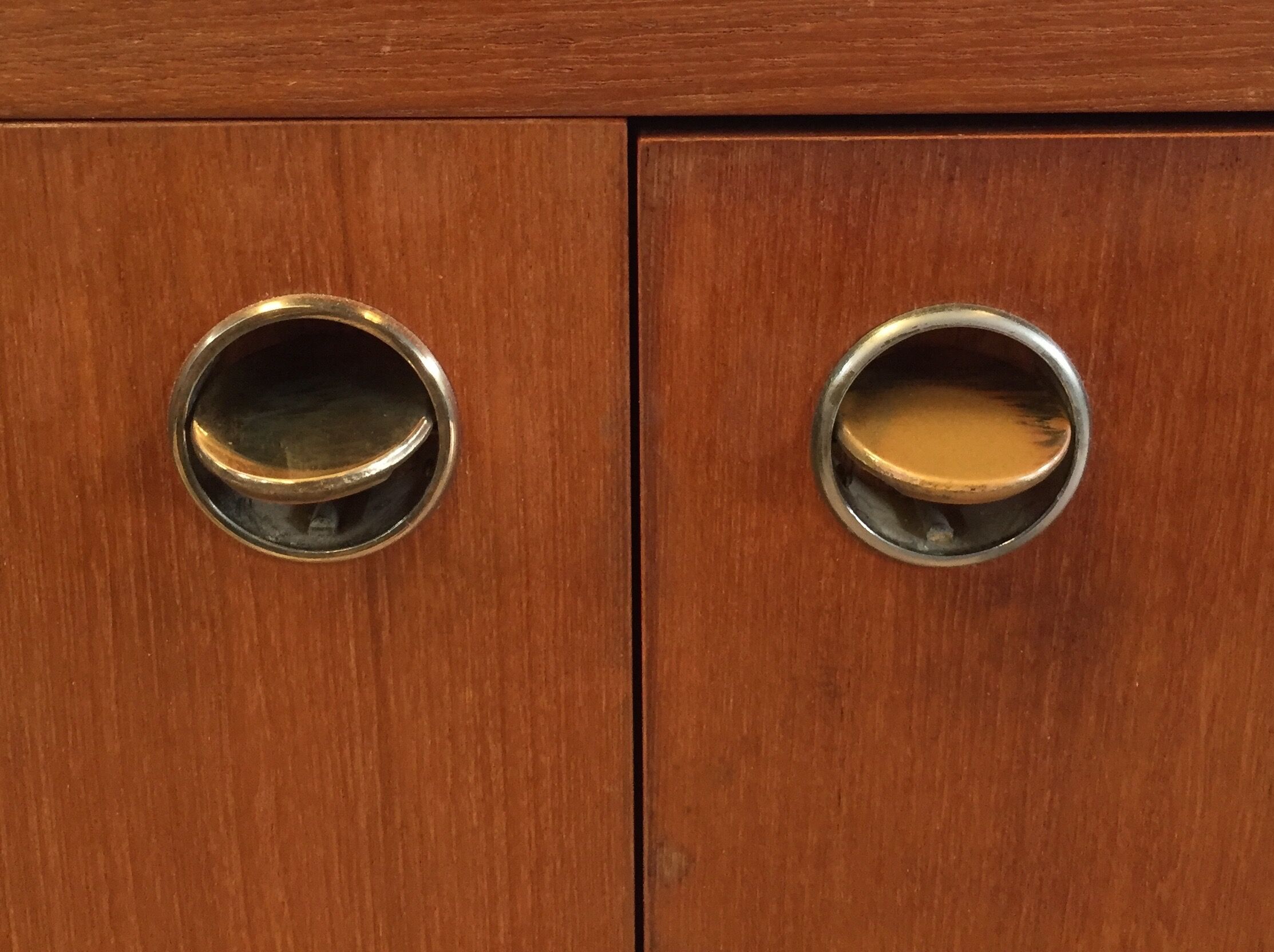 Modernist sideboard Louis Paolozzi in teak 240 cm
