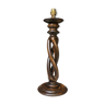 Ancien pied de lampe en bois sculpté, signé