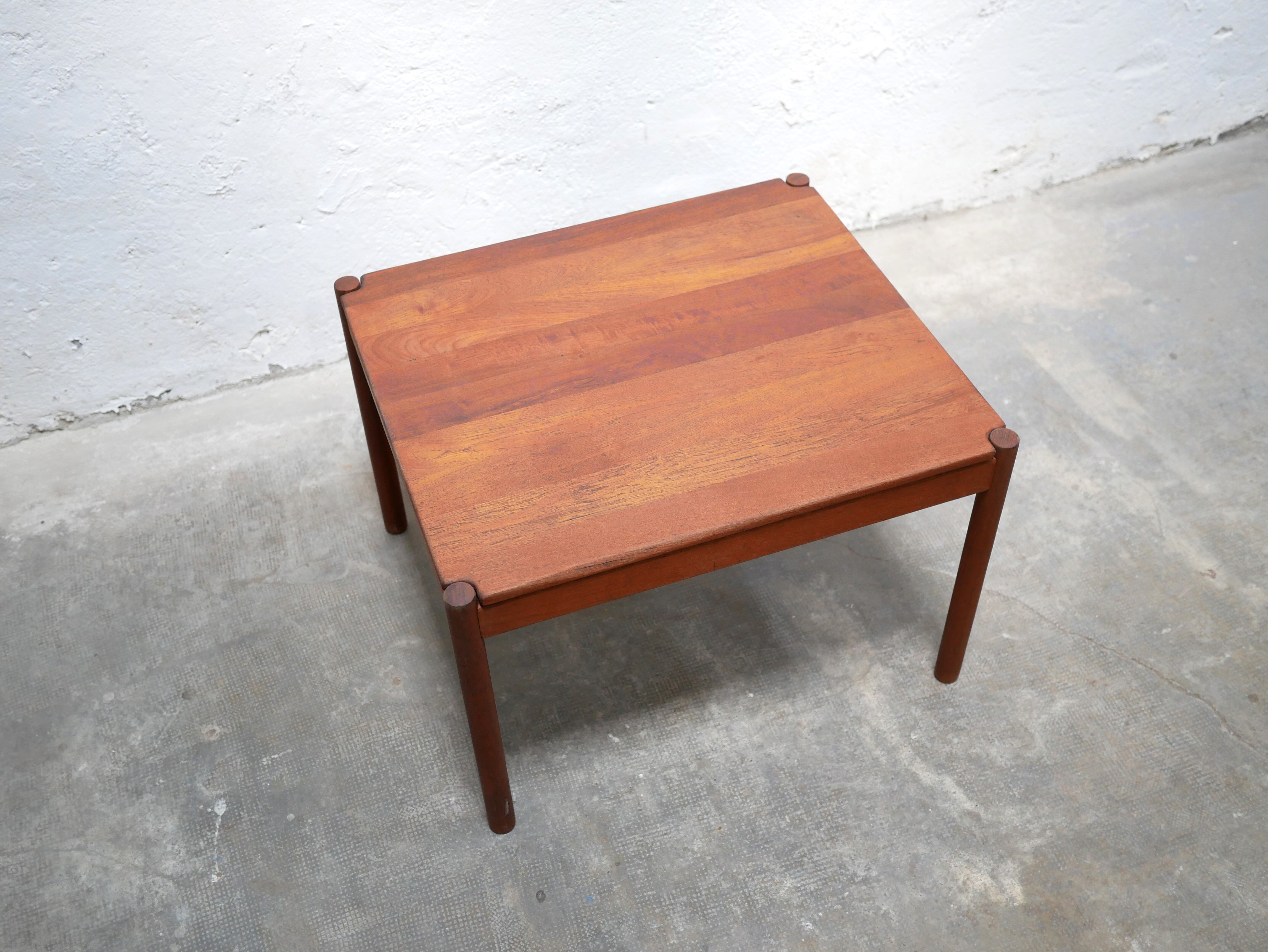 Danish coffee table in vintage teak edited by Magnus Olesen