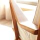 Fauteuil scandinave tissu rayé beige blanc