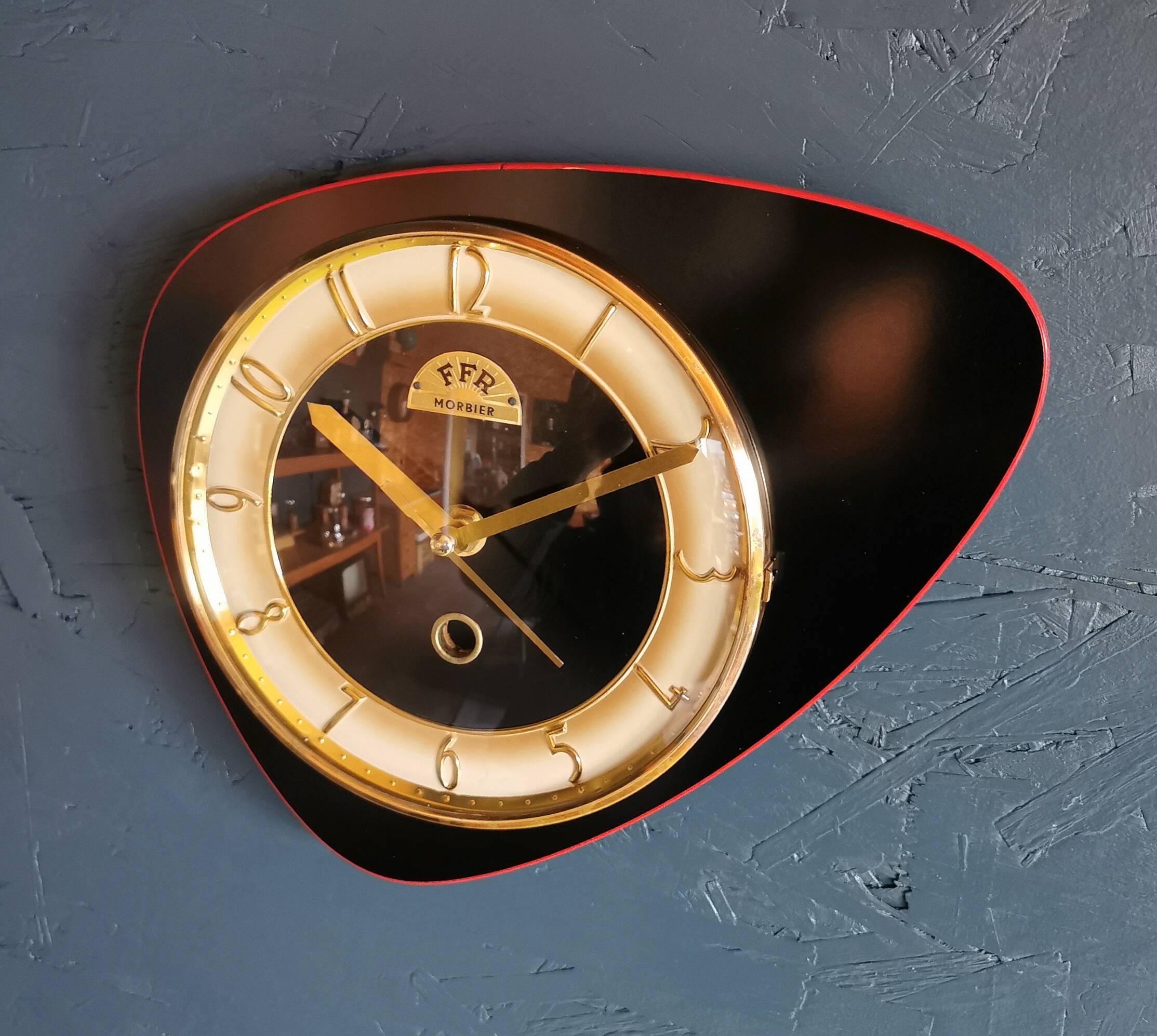Vintage formica clock silent asymmetrical wall pendulum "FFR Morbier black red"