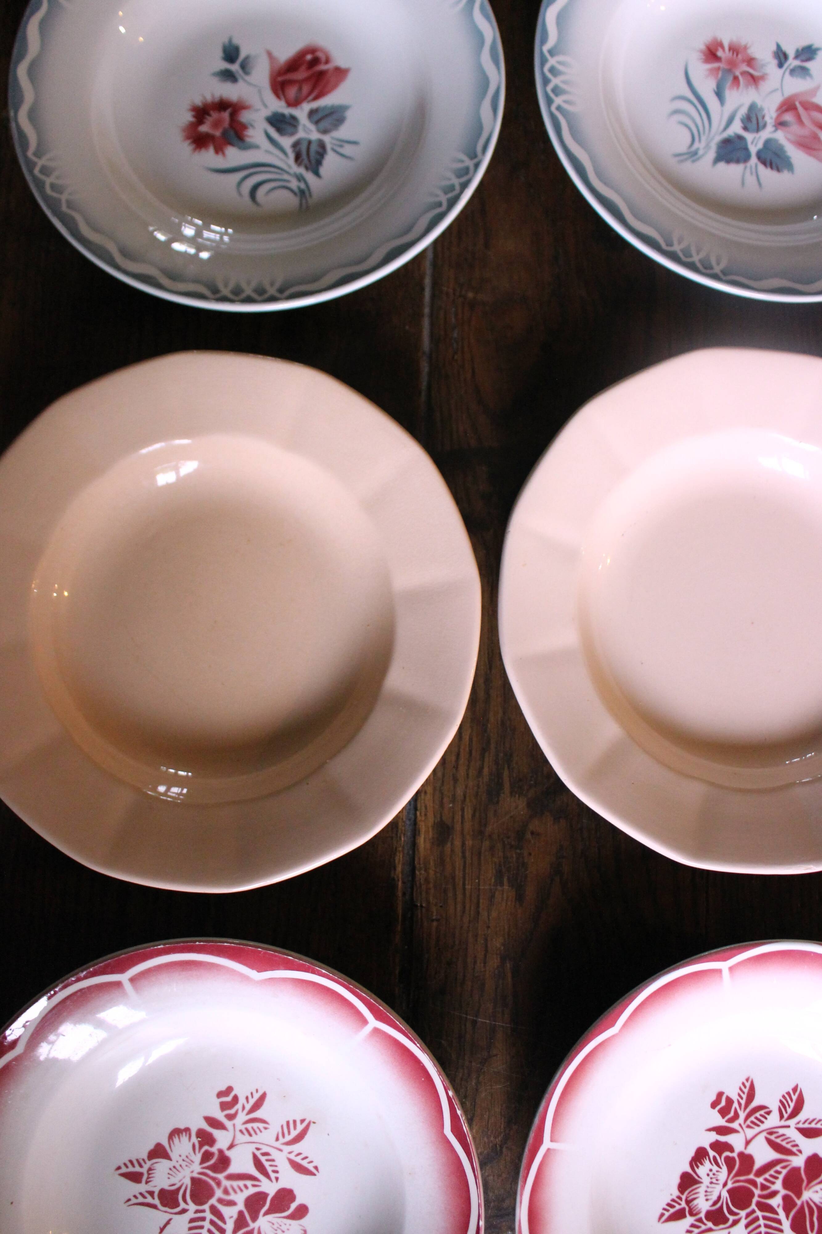 6 mismatched deep plates pairs Digoin Sarreguemines red blue pink