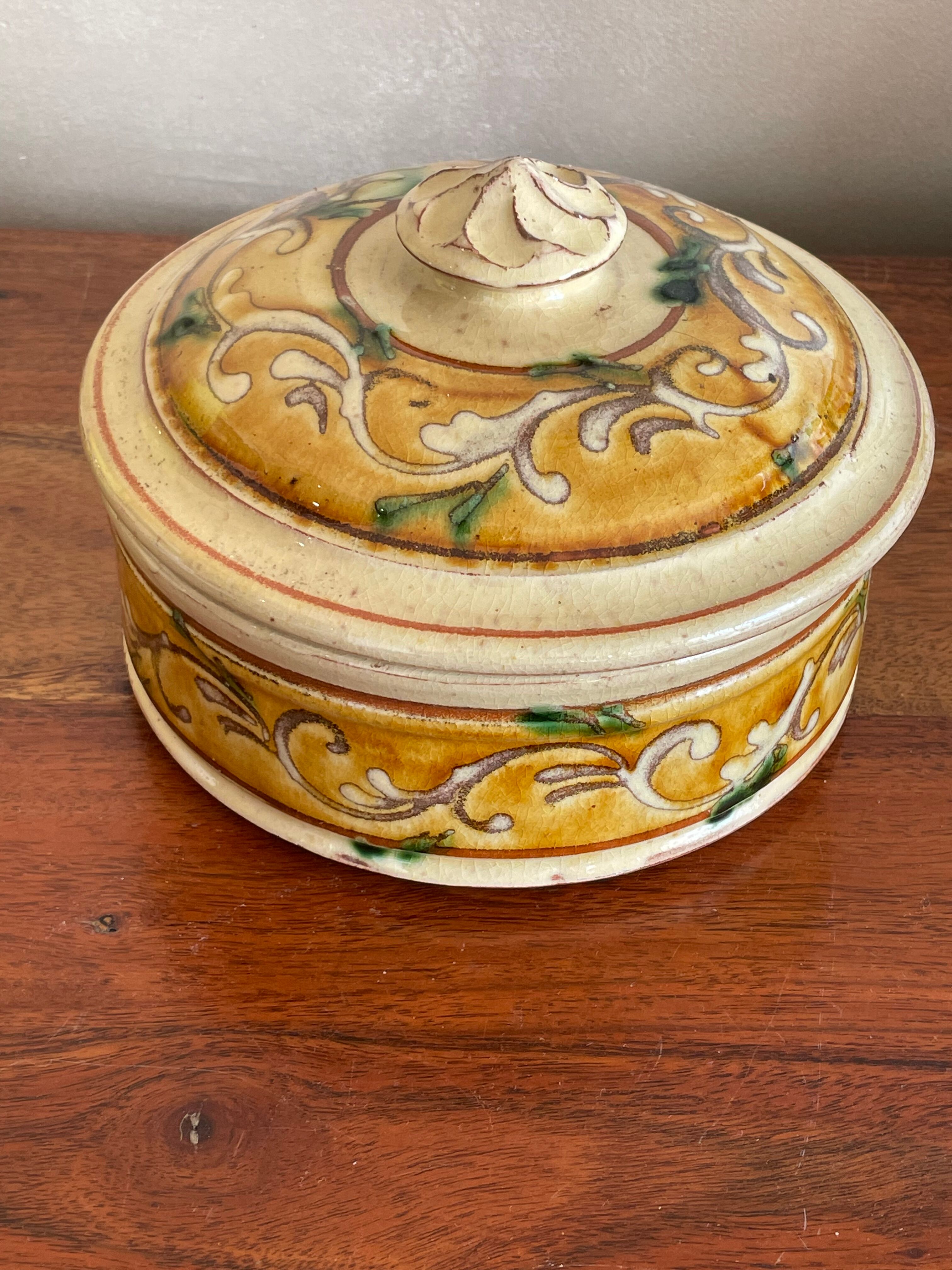 Ceramic dish