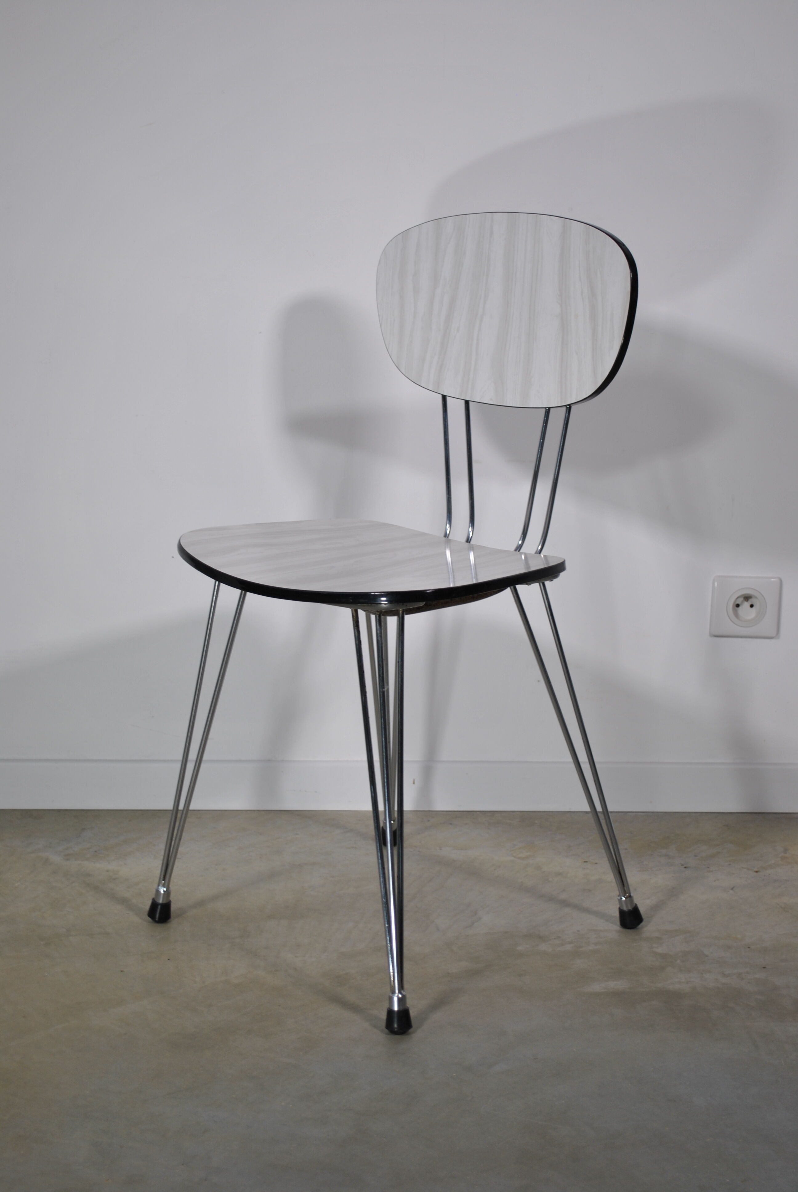 Formica 1950 table and chairs