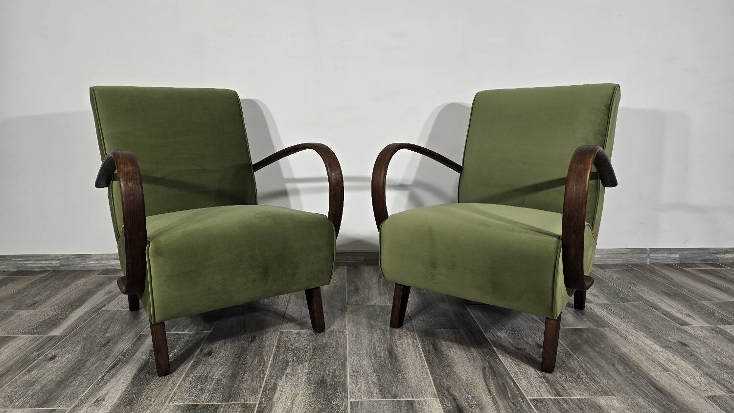 Fauteuils par Jindrich Halabala, 1940s, Set de 2