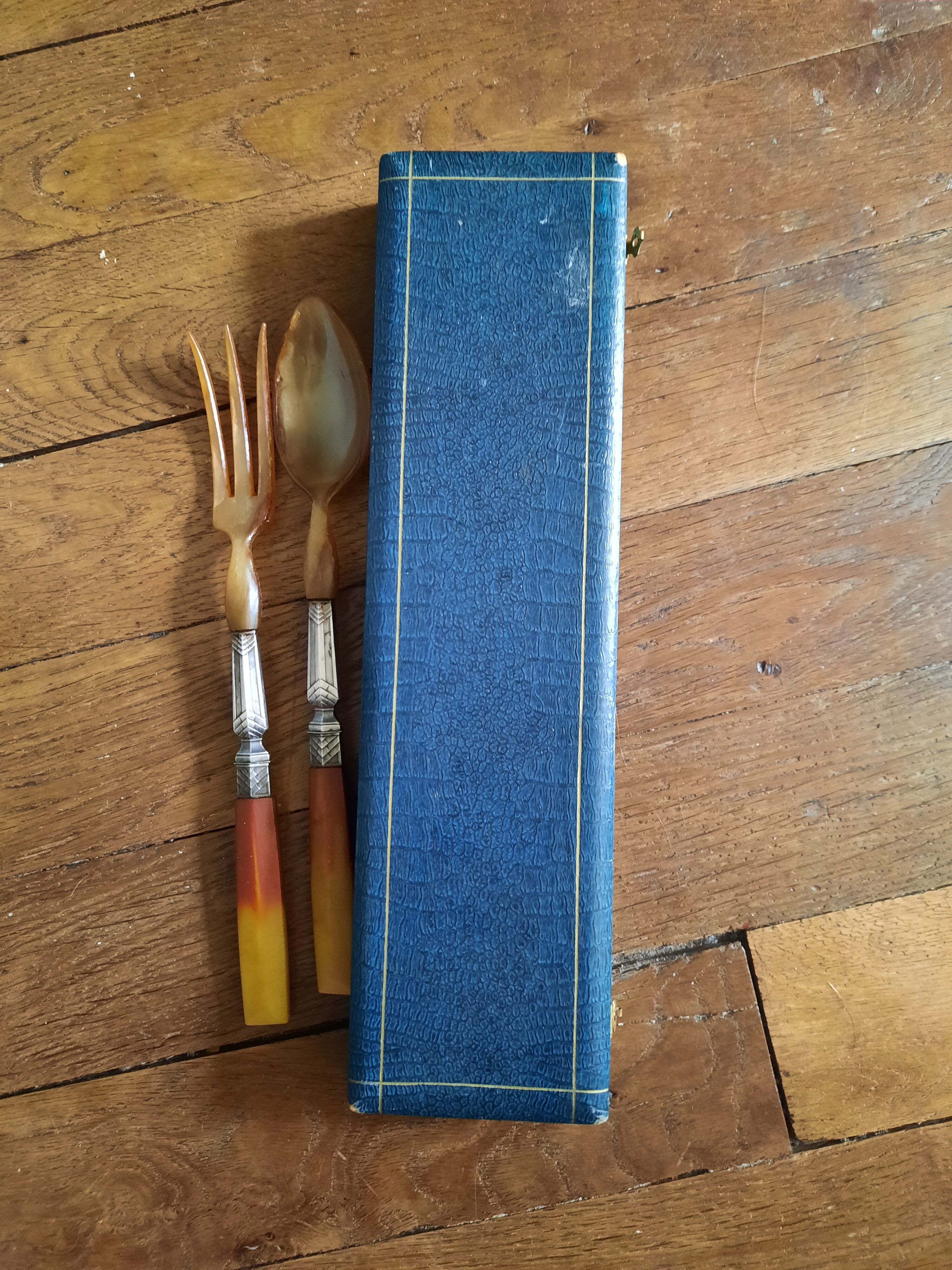 Vintage salad cutlery