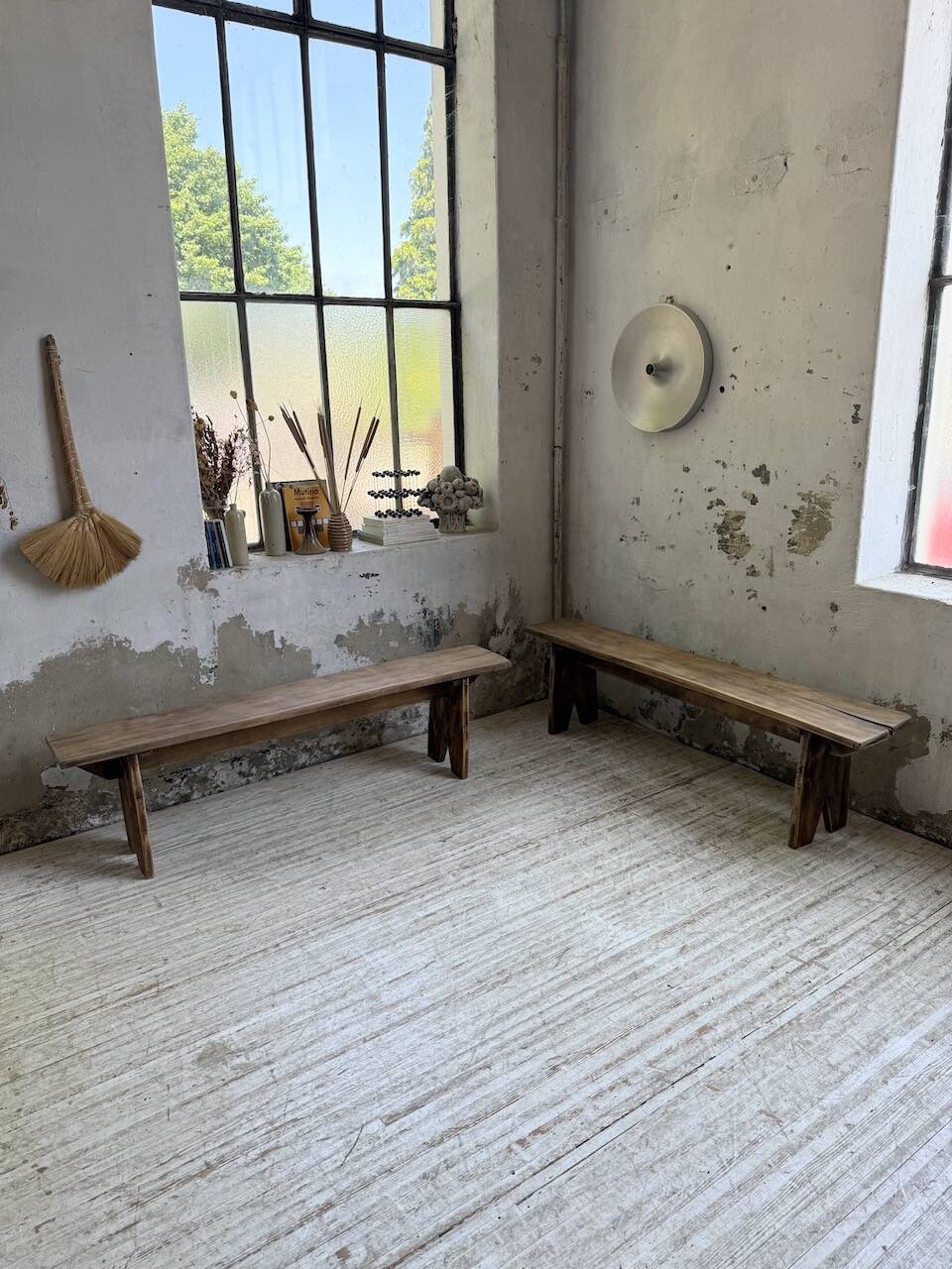Paire de bancs de ferme en chêne