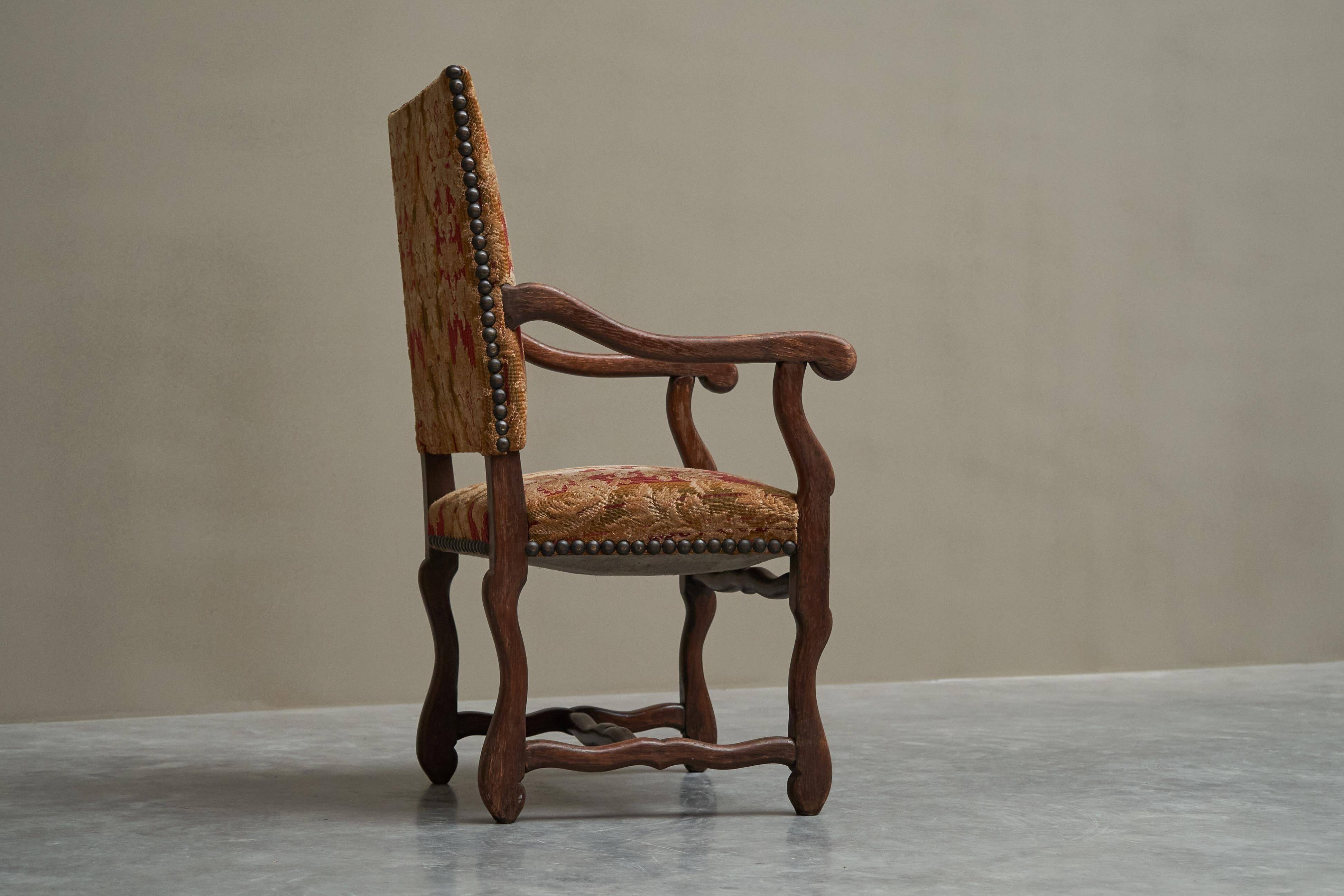 Sheep Bone Armchair in solid wood and 19th-century upholstery