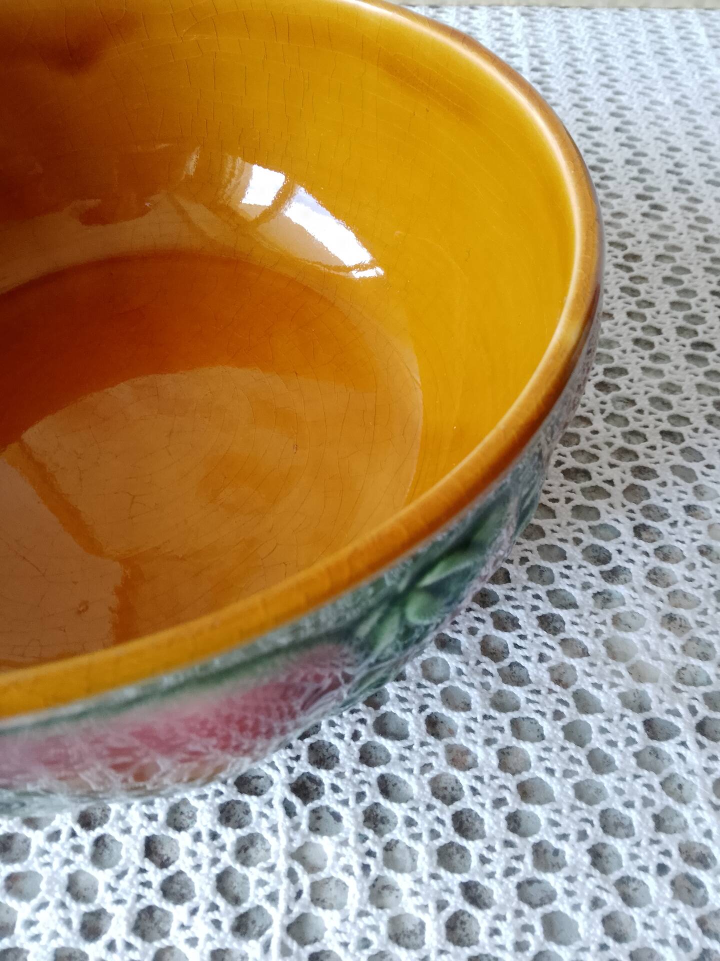 Earthenware salad bowl