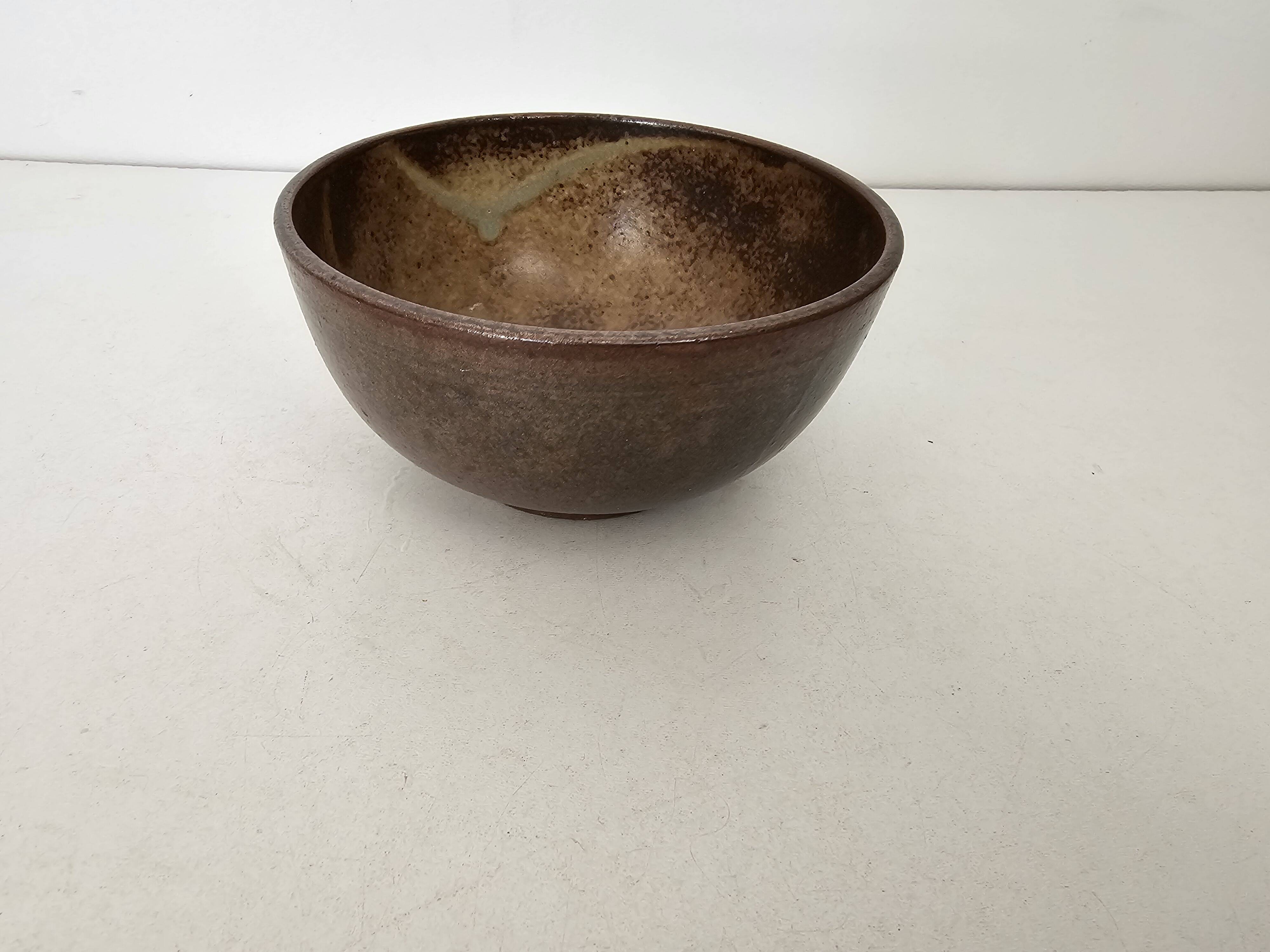 Bowl ceramic signed Taizé (Daniel de Montmollin)