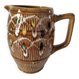 Barrel effect pitcher