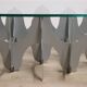 Table basse sculpturale minimaliste en métal et verre – 1970