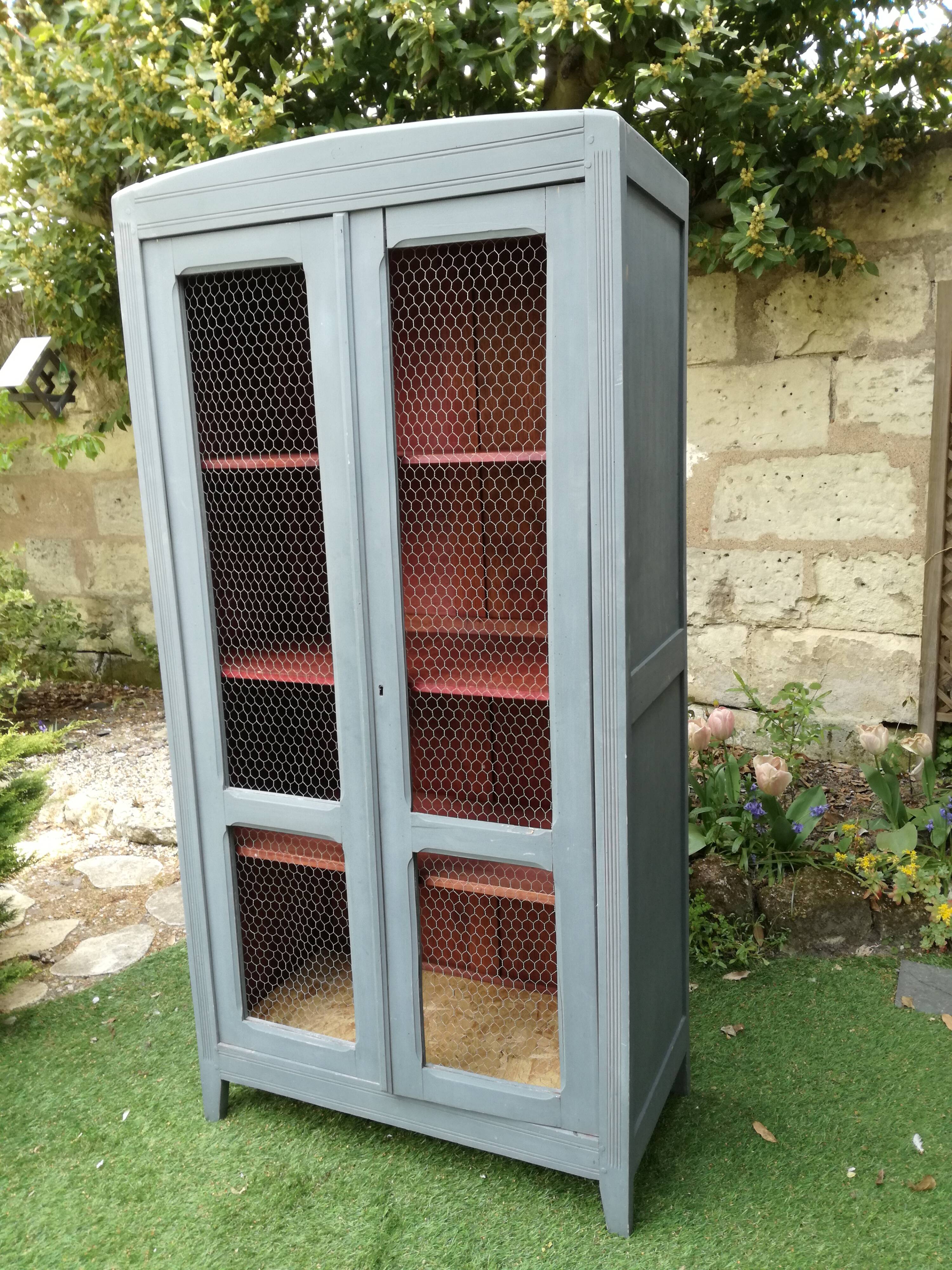 Small Parisian wardrobe screened