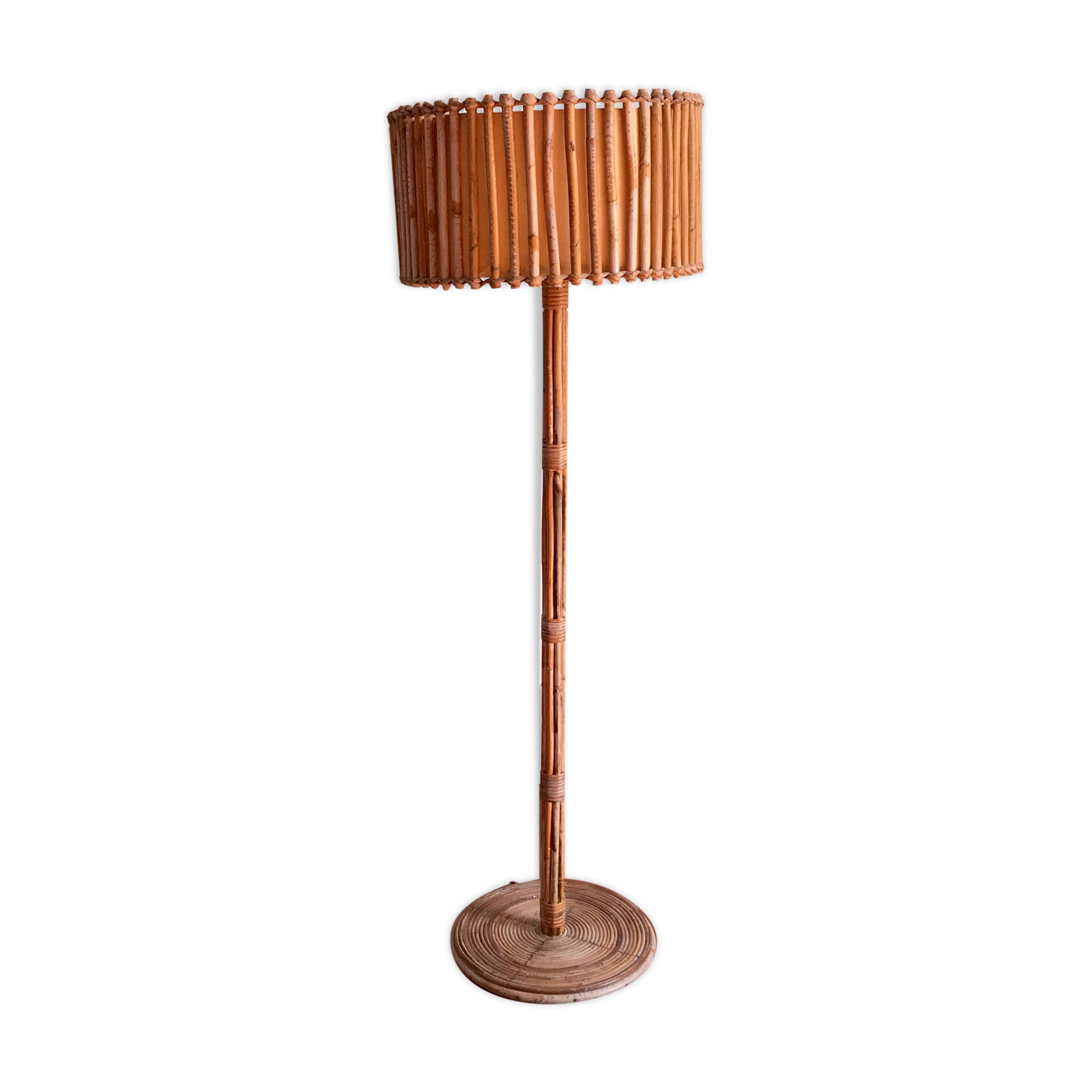 Vintage rattan lamppost