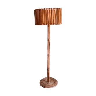 Vintage rattan lamppost