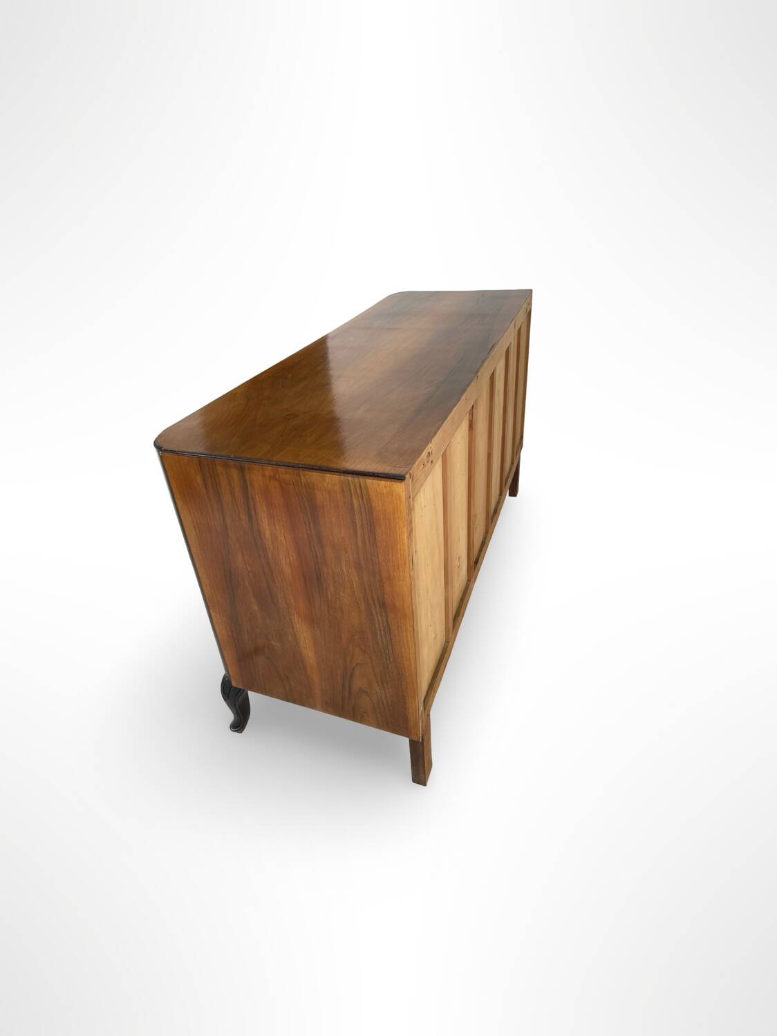 Elegant Italian chest of drawers, 1940s.