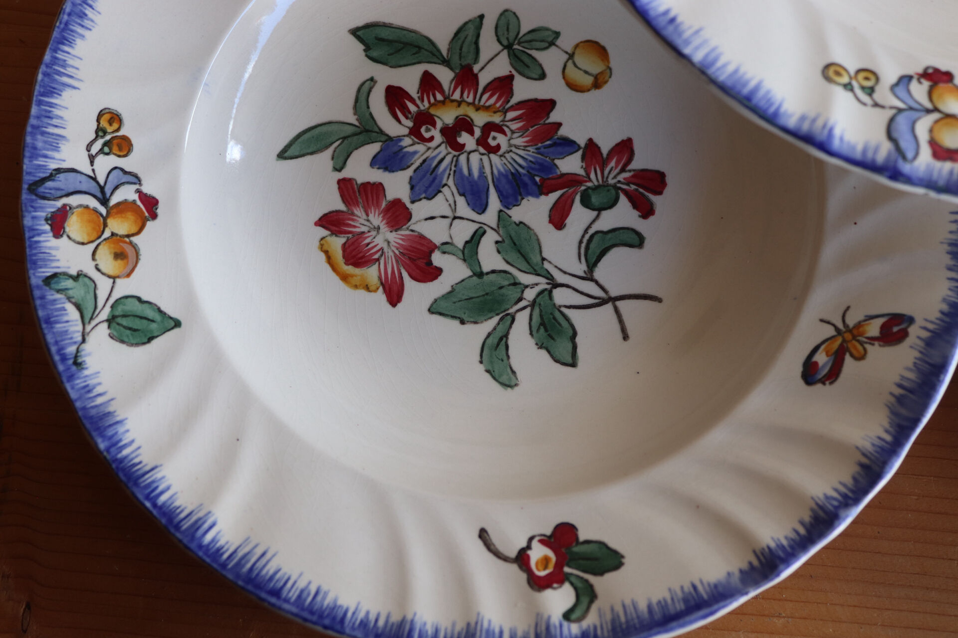 Set of 5 Longwy plates model Spring