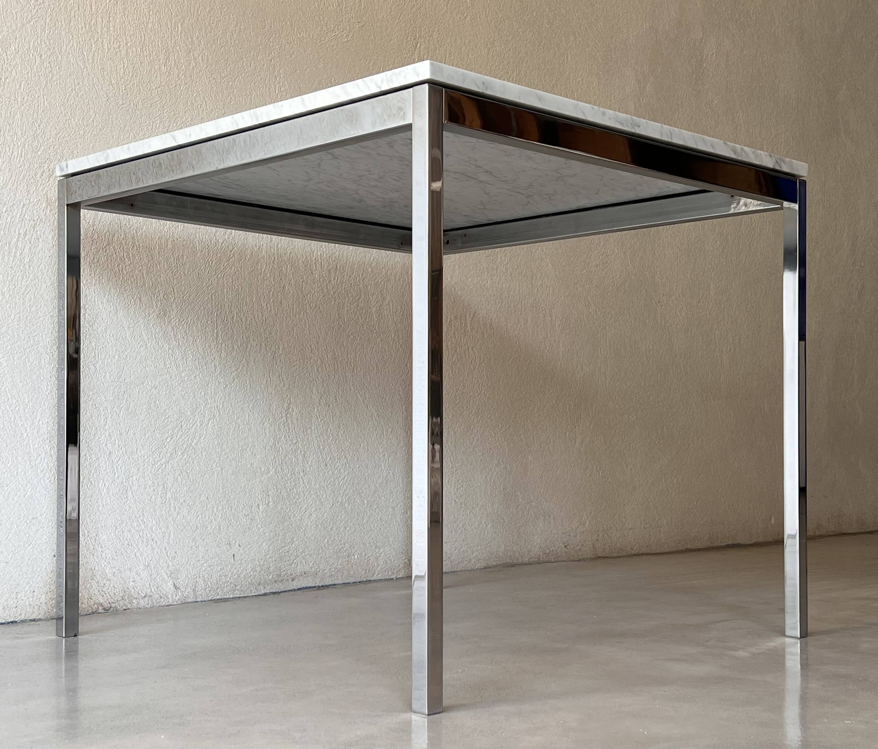 Table à manger dans le style de Knoll, Italie années 90
