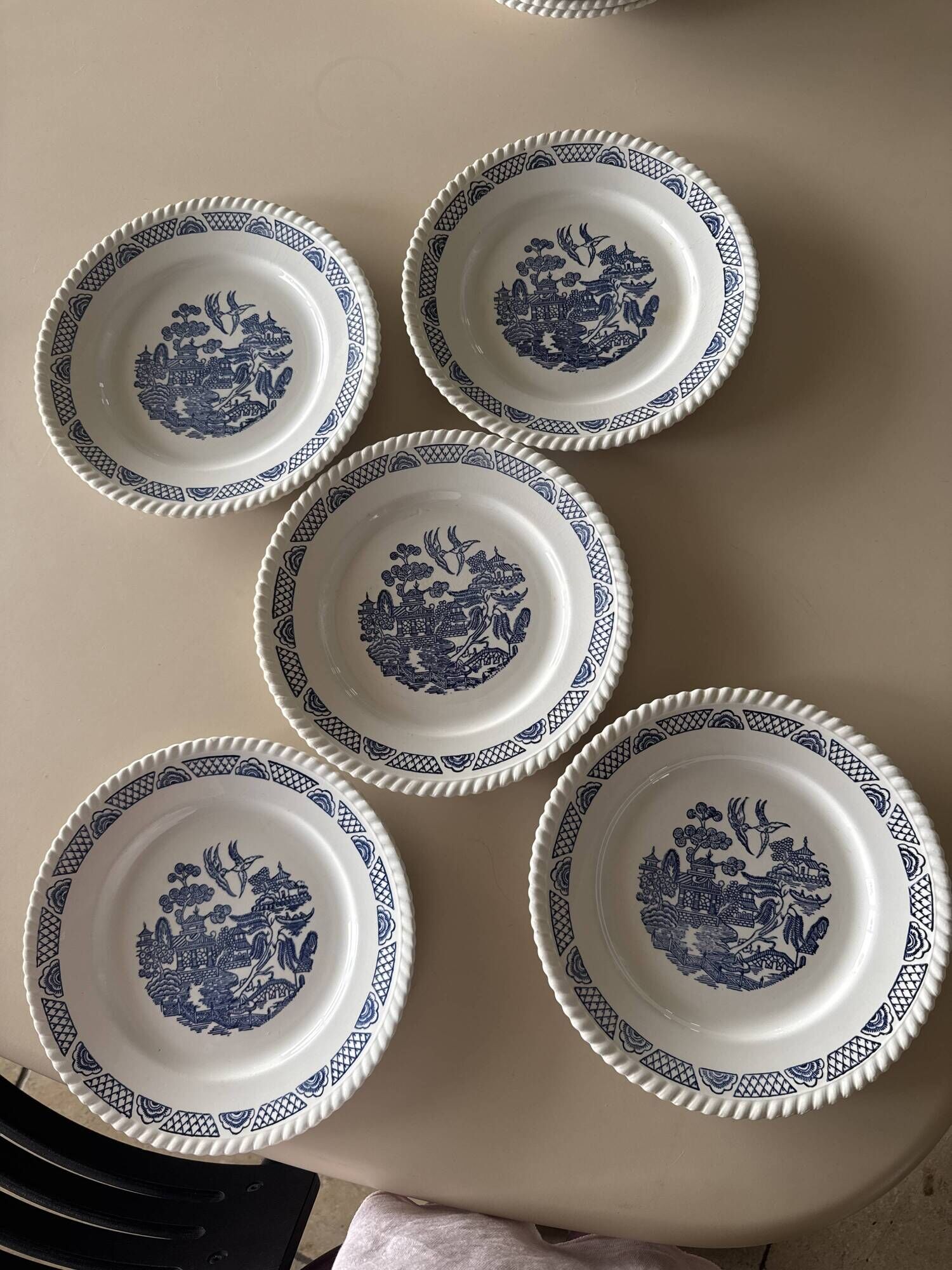 Assiettes plates