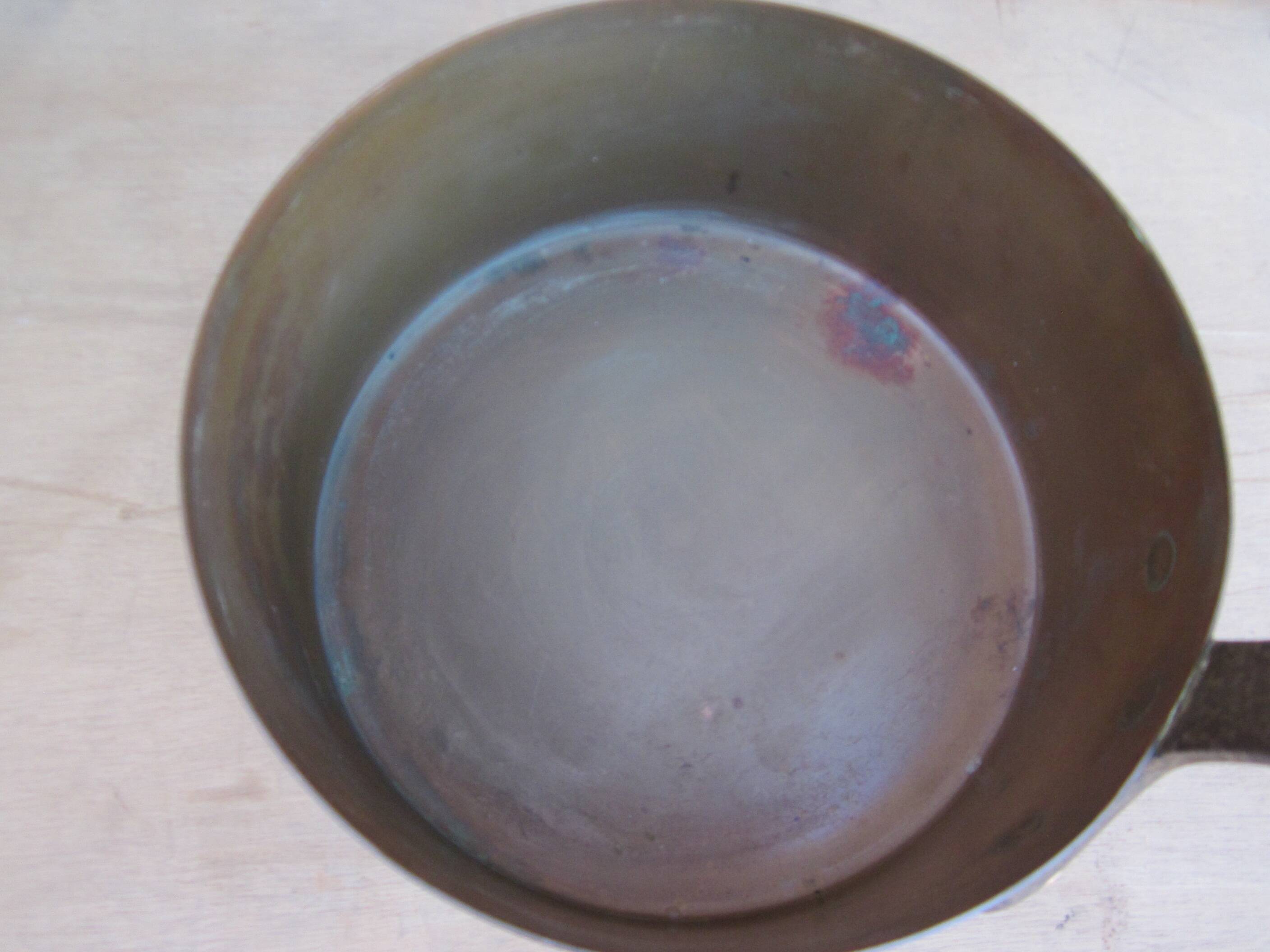 Set of 5 copper saucepans