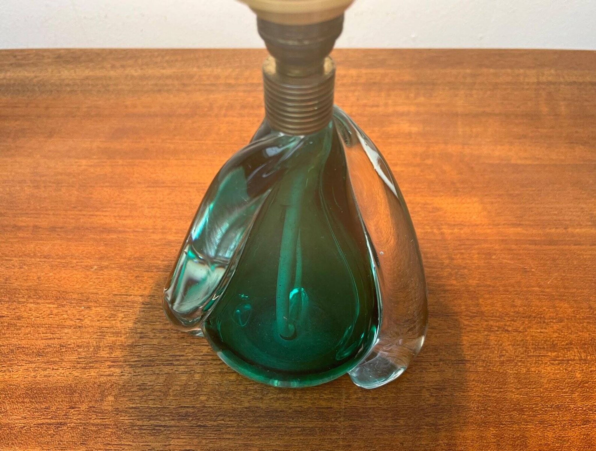 Mid-century Italian Murano glass table lamp from the 1950s.