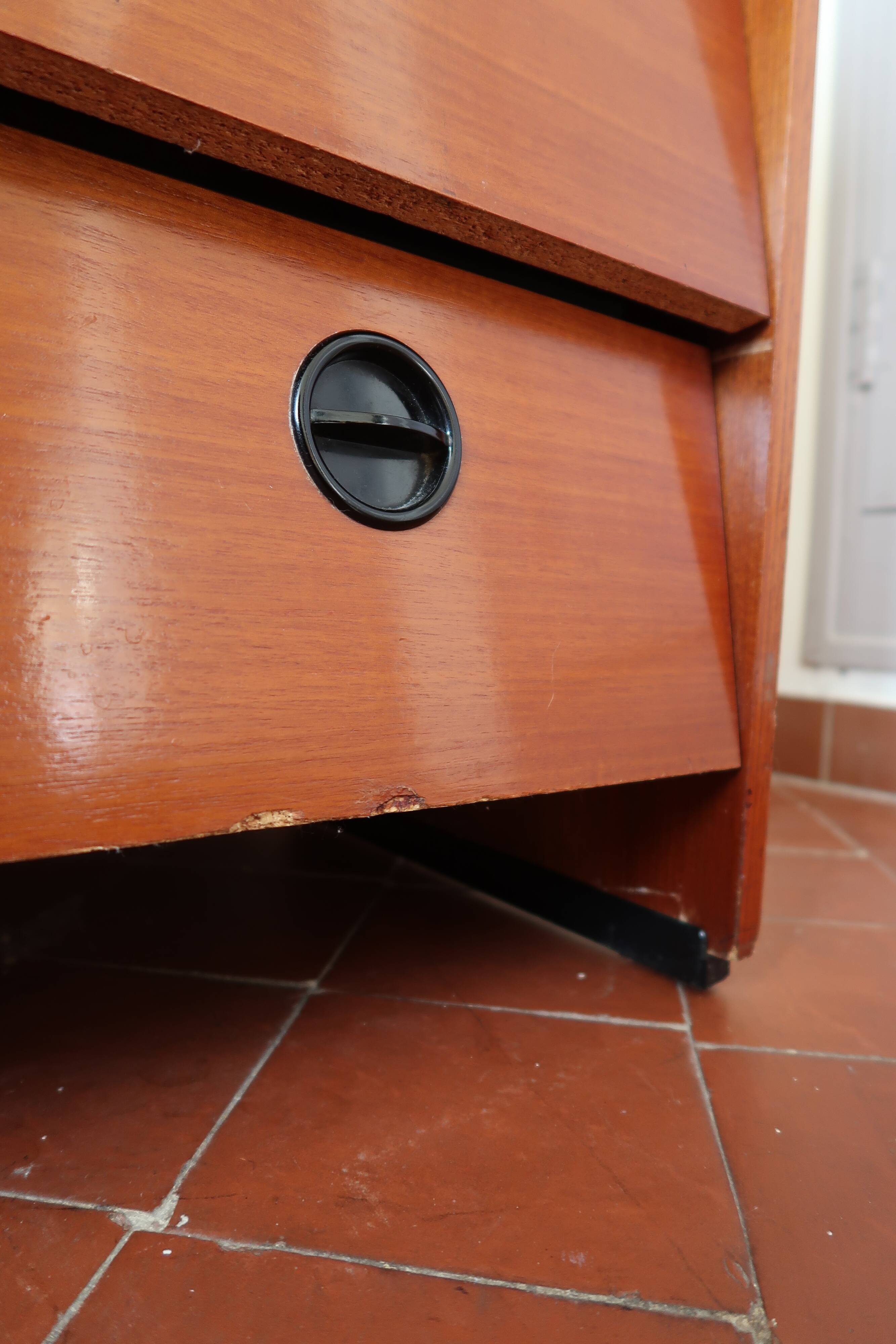 Dresser 1960