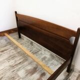 Lit en palissandre scandinave