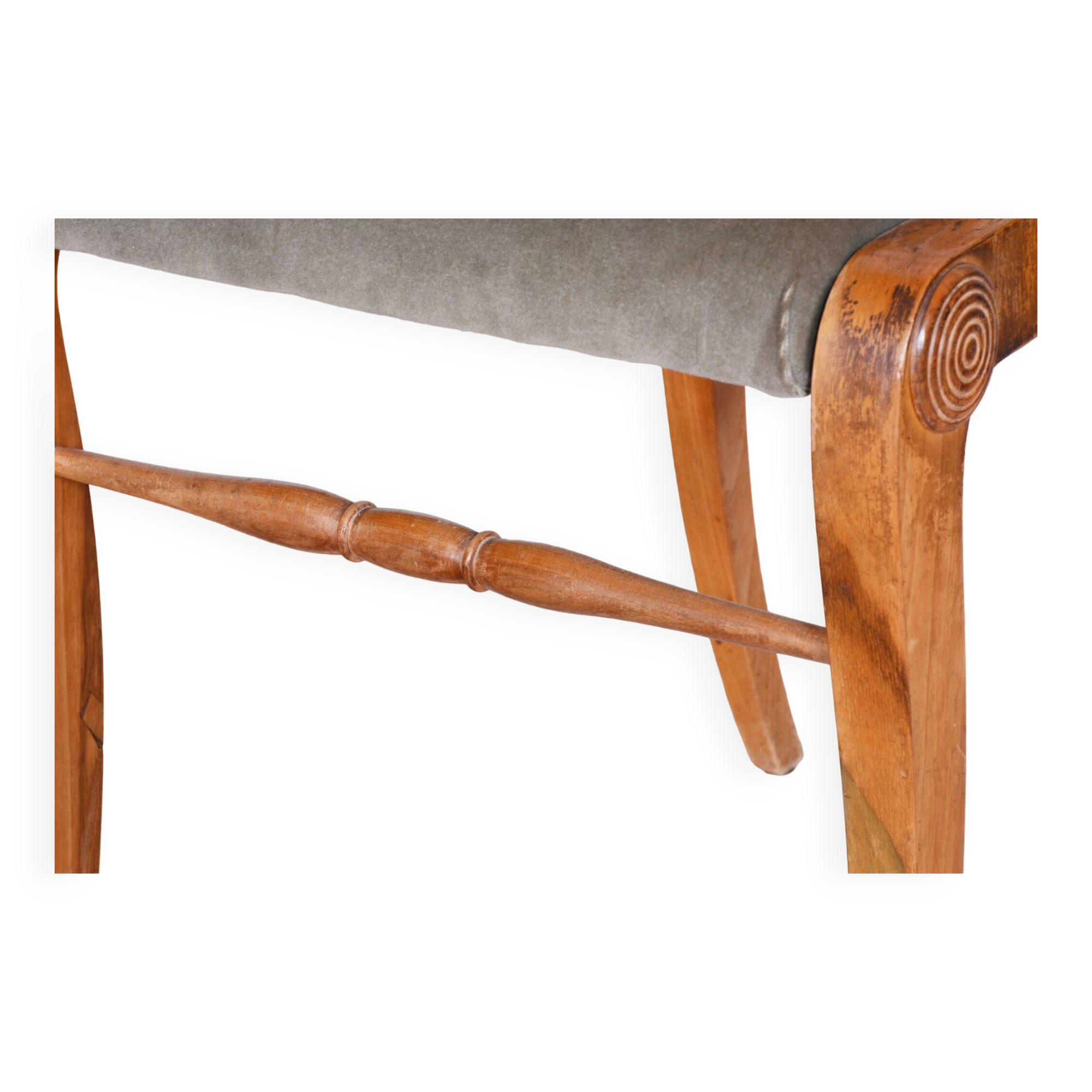 Ensemble Biedermeier restauré de quatre chaises en chêne et noyer, Vienne, Autriche, années 1820