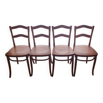 4 chaises de bistrot en bois courbé et motifs art nouveau