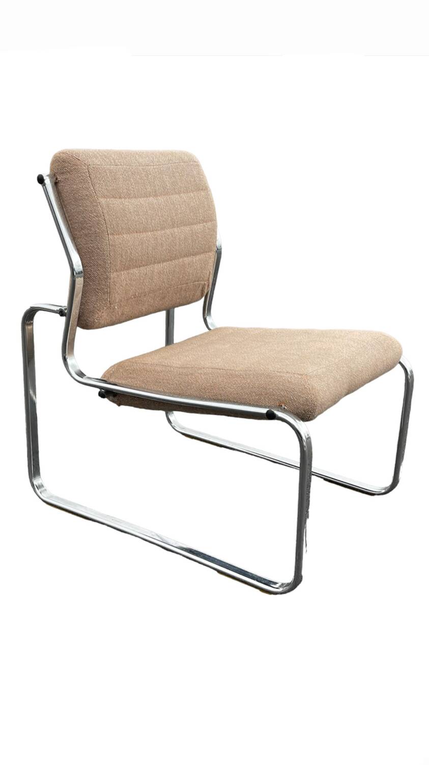 Fauteuil / chauffeuse de salon tissus et chrome Atal 1970