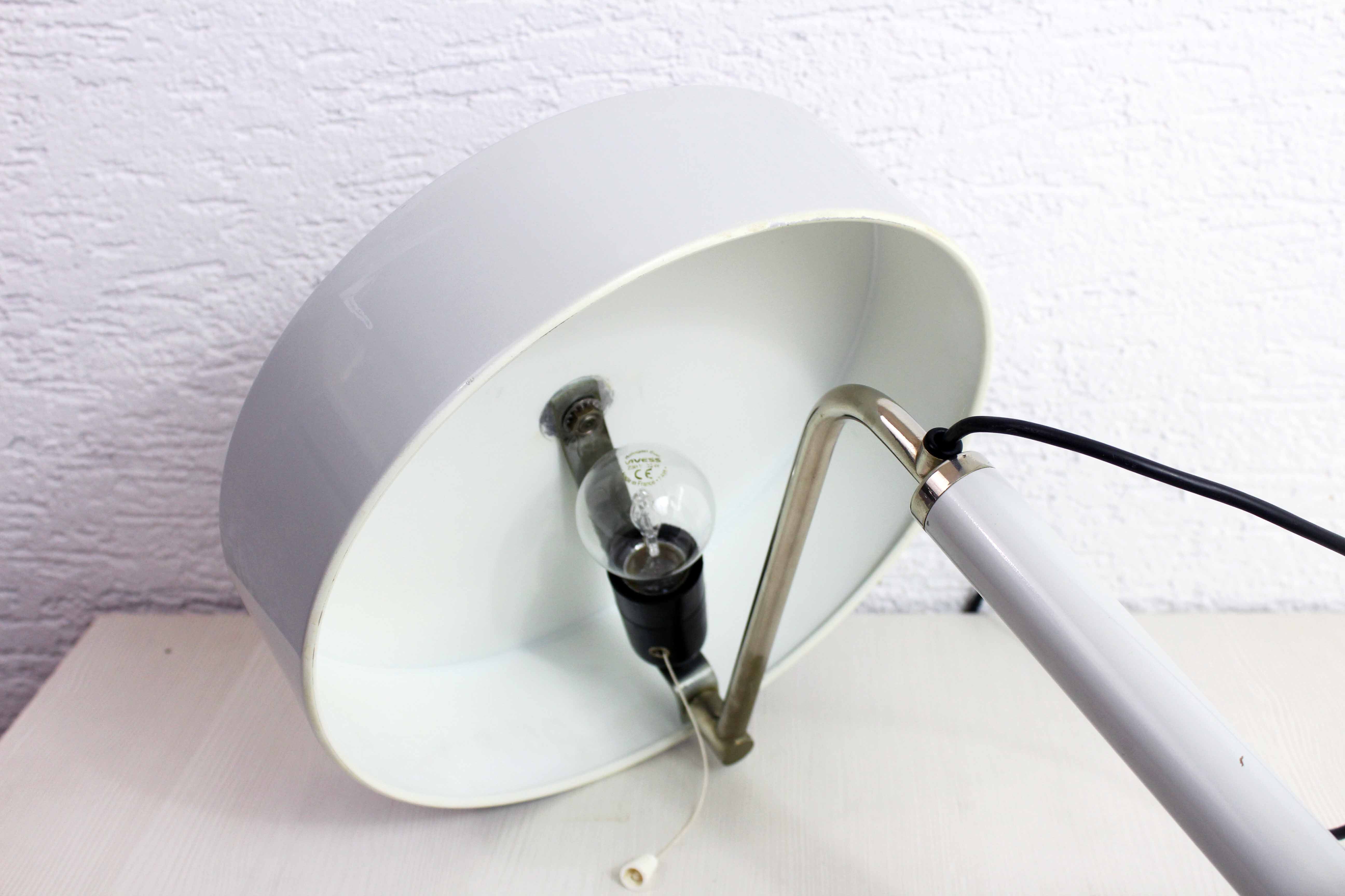 Alfred Müller's articulated lamp for Belmag