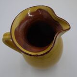 Pichet en céramique jaune