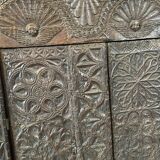 Buffet, Neo-Renaissance style, verses