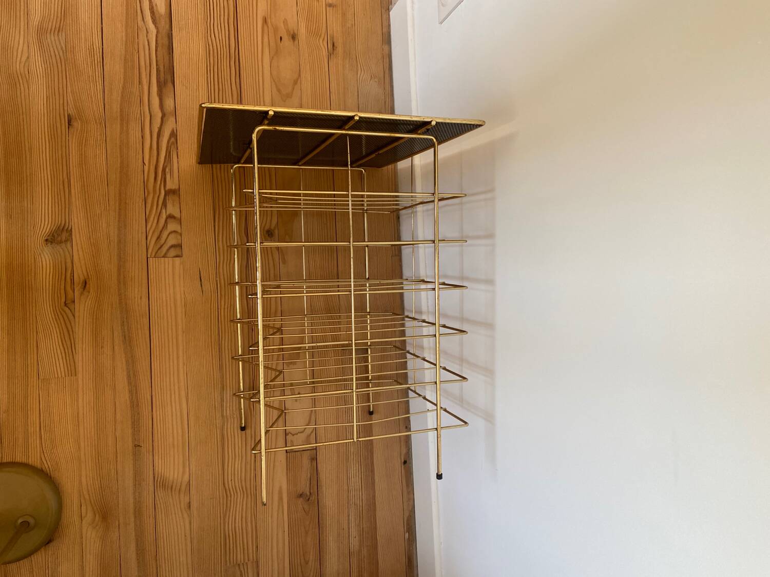 Vintage vinyl holder