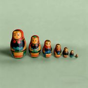 Matriochka - Série de 7 anciennes poupées russes gigognes