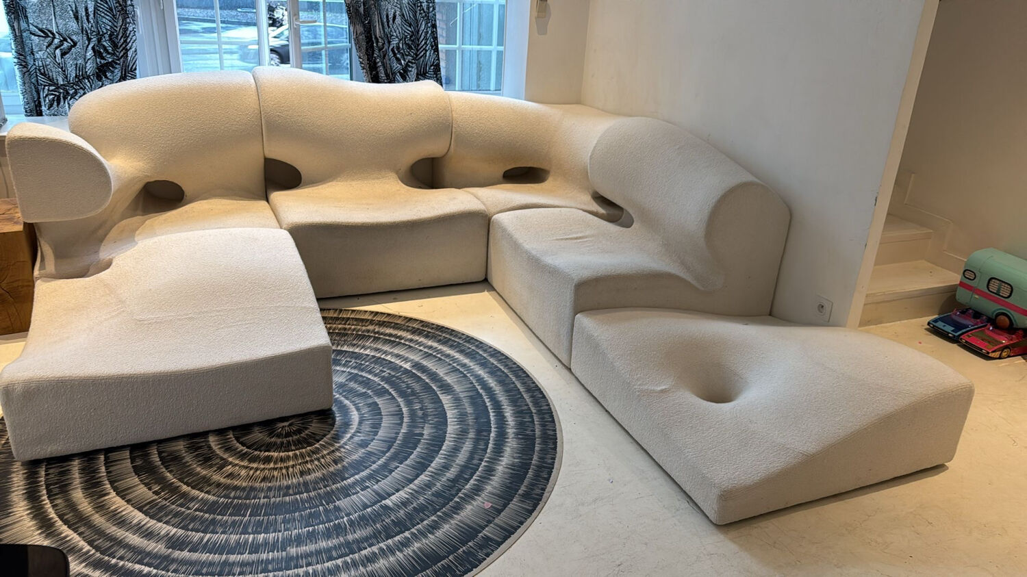 Canapé Misfits by Ron Arad