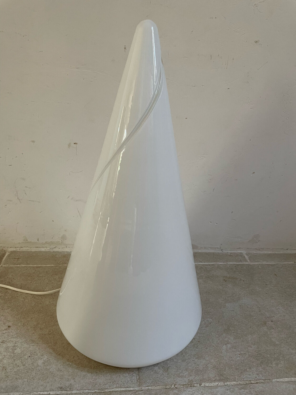 Conical lamp in opaline of Murano vintage 52 cm