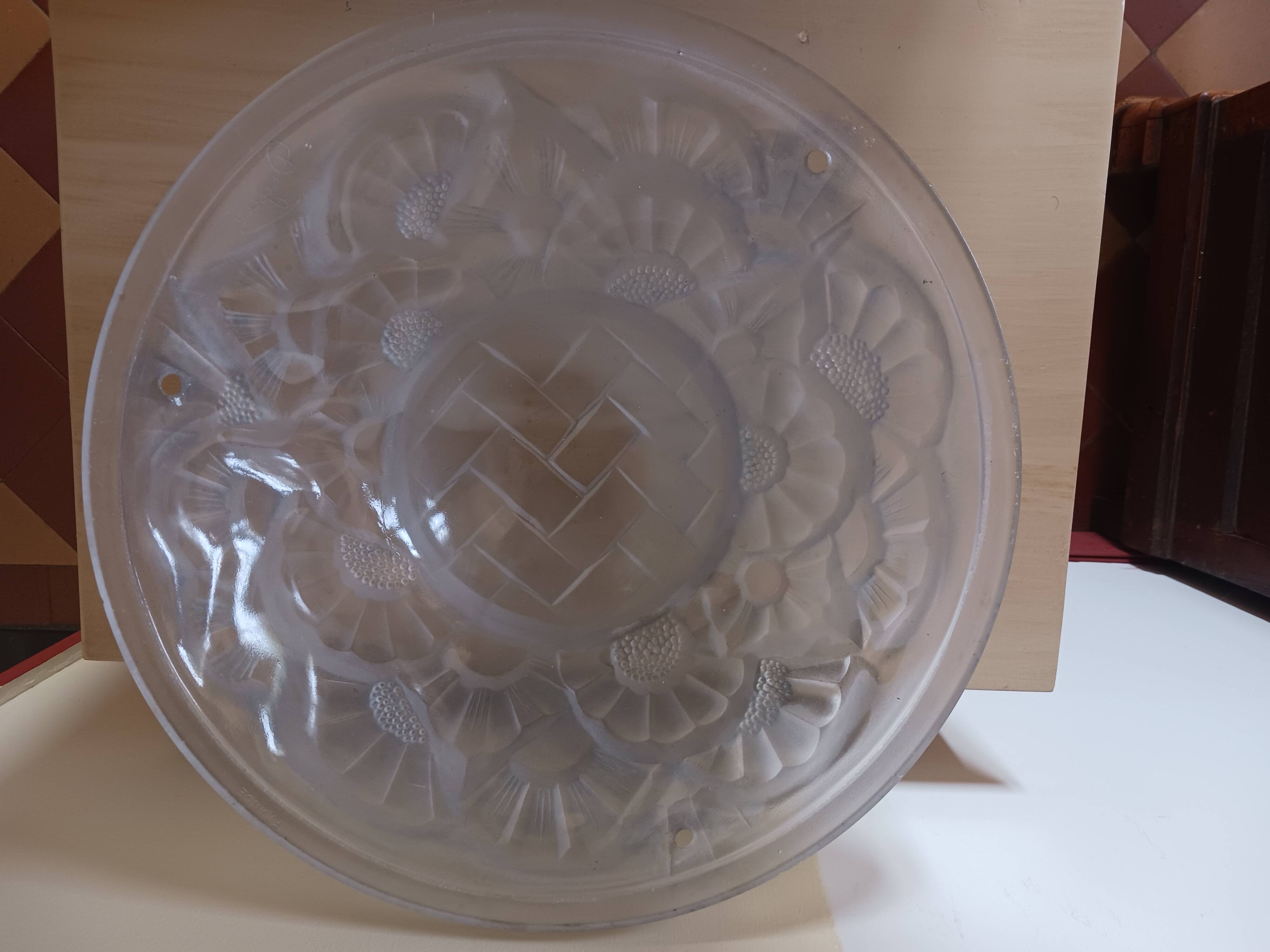 Art Deco basin signed Degué.