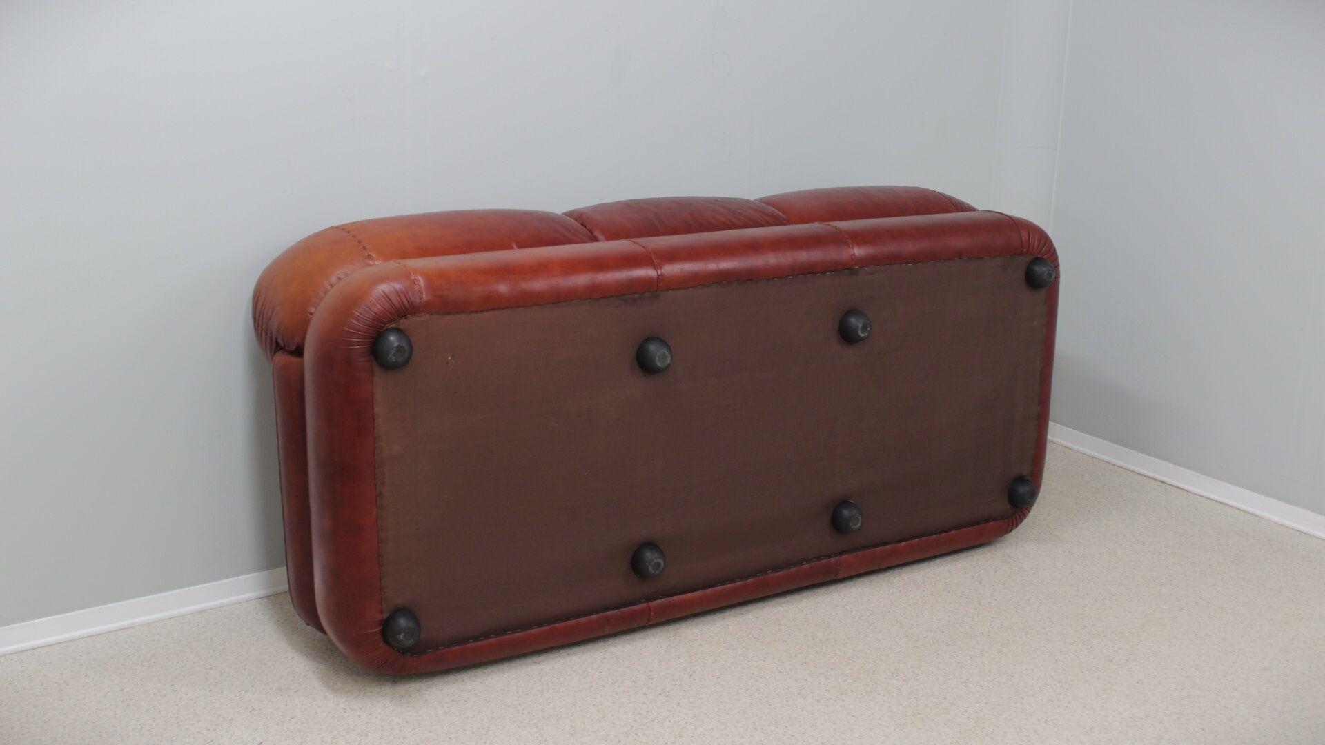 Vintage leather 3 seater sofa Mobil Girgi, 1970s