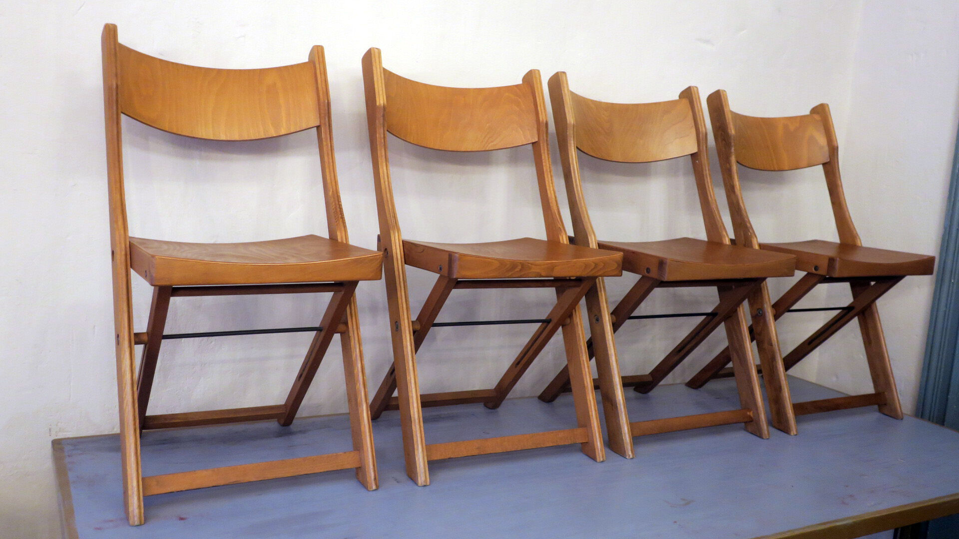 Ensemble de 4 chaises pliantes du milieu du siècle