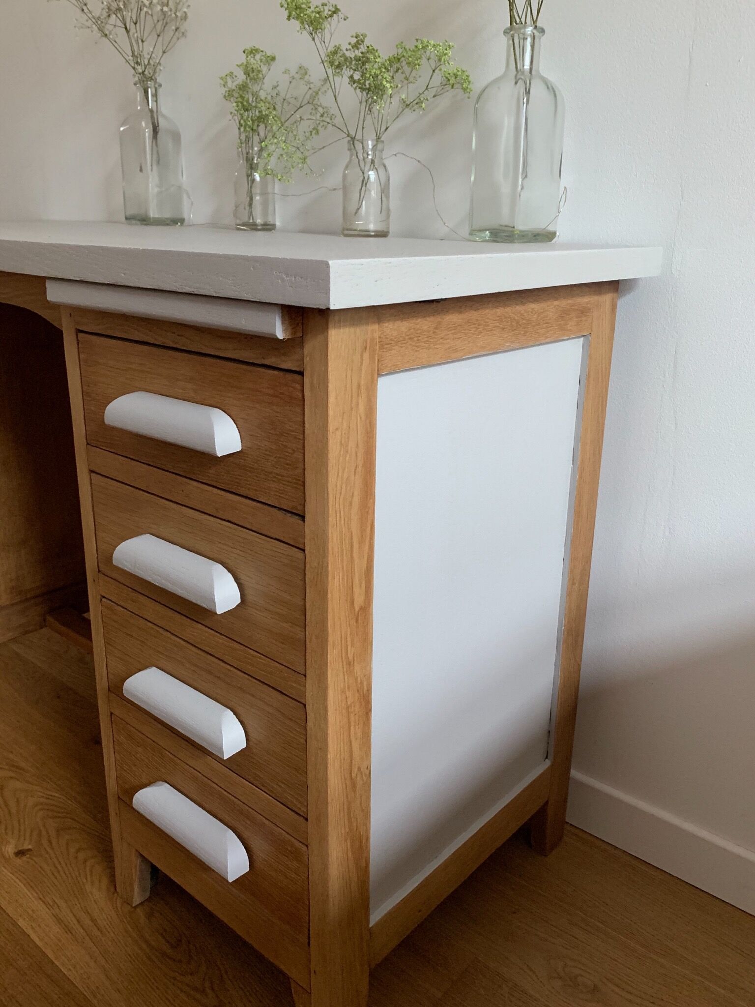 Junior desk