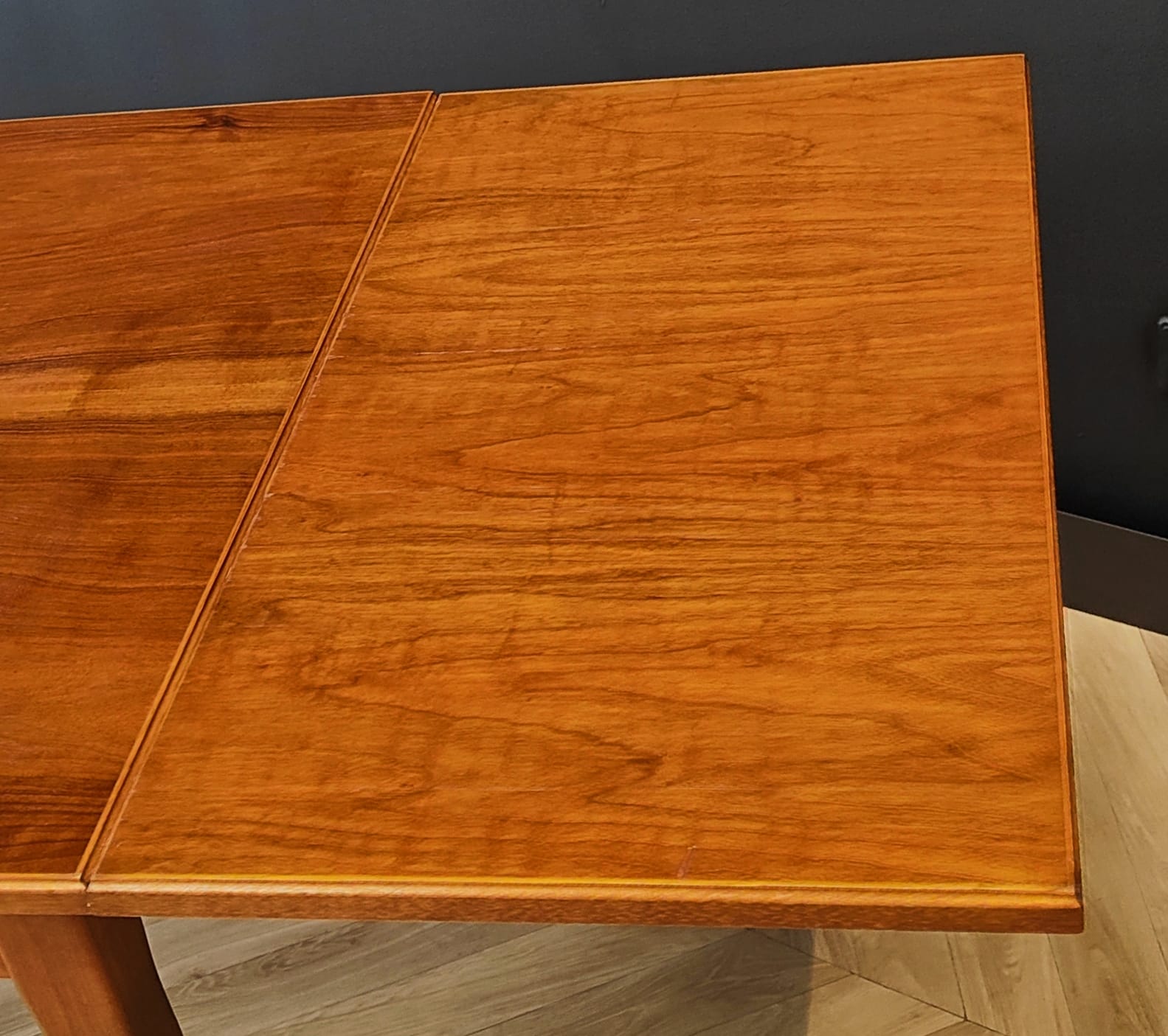 Mid century extendable dining table | vintage