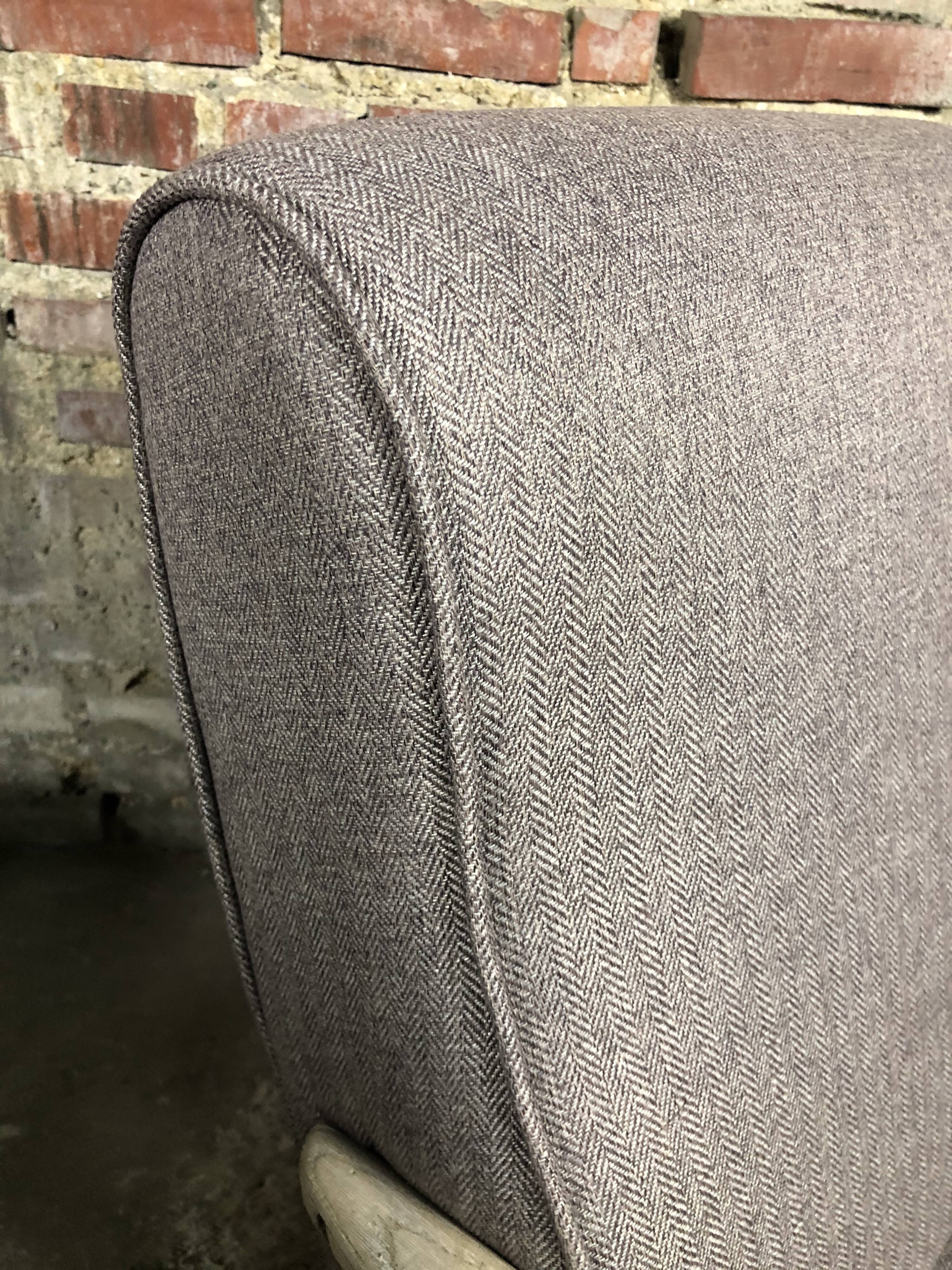 Chairs (pair) in curved rough oak and beige and brown woven mottled fabrics